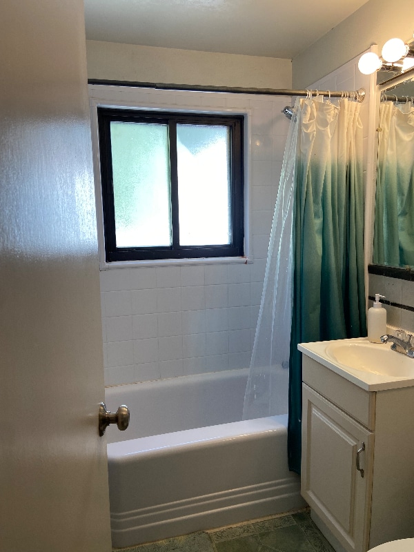 Photo - 3189 Wheeling St