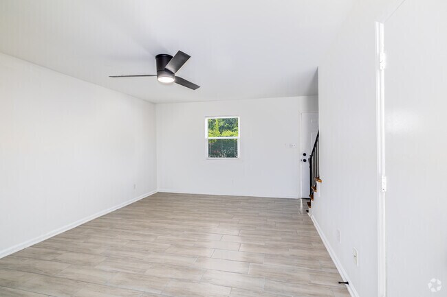 2BR, 1.5BA - 1,103SF - Living Room