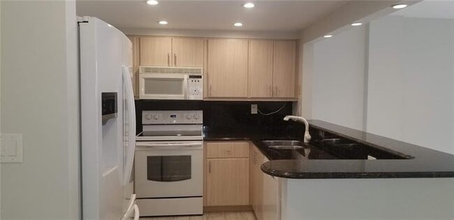 Photo - 740 S Federal Hwy Unidad 514