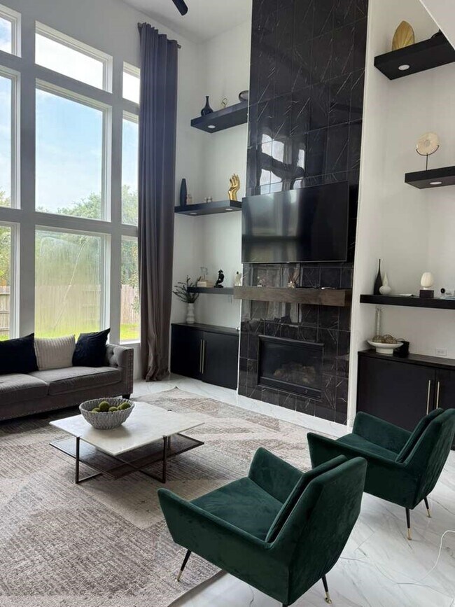 Photo - 5307 Streamside Trl