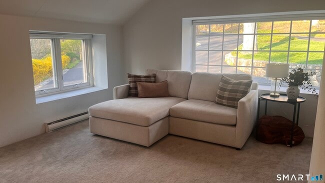 Photo - 253 W Mountain Rd