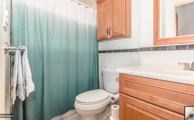 Photo - Bright & Efficient 3-Bedroom Apartment with Hardwood Floors – 3 Bed | 2 Bath | 675 Sq F