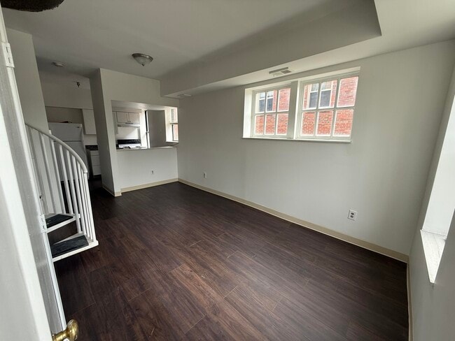 Photo - 590 Parkview Dr Unit 201