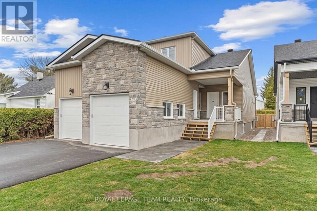 Photo - 1694 Belcourt Blvd