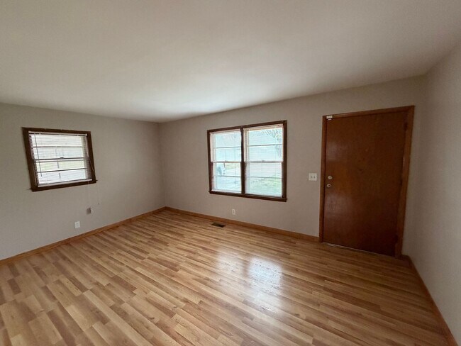 Photo - Charming 3 Bed 1 Bath Home in Murfreesboro