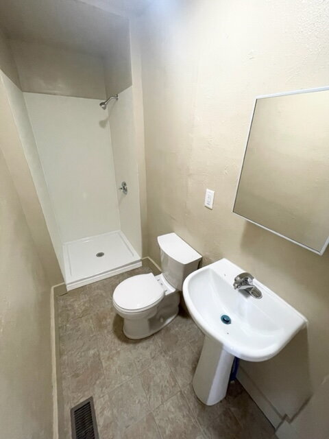 Photo - 4 Bedroom conveniently located in the popular Irvington neighborhood