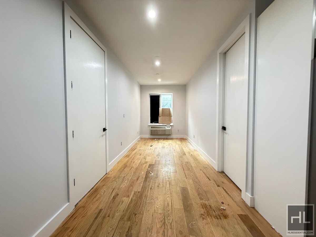 JACKSON AVENUE - JACKSON AVENUE Unit 1D