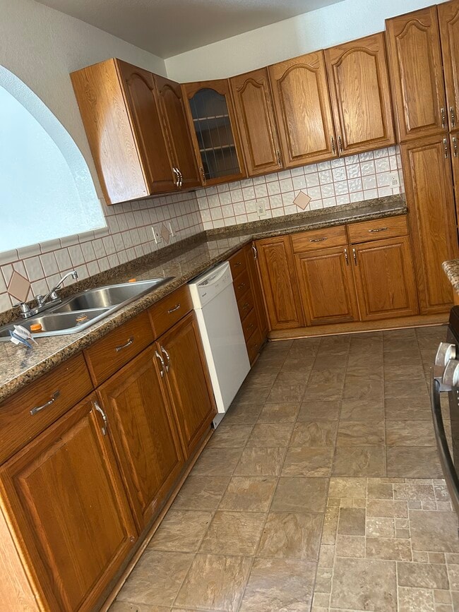 Photo - 44330 Glenraven Rd