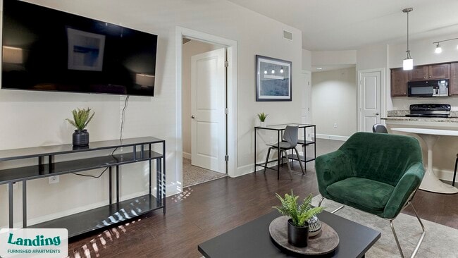 Photo - 2745 Westpointe Dr Unidad 805