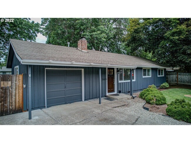 Photo - Lovely Ranch style home with park like rear fenced yard, Commonwealth lake Park just around the c...