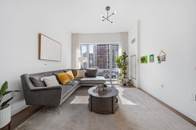 Photo - 75 Park Ln S Unit 607