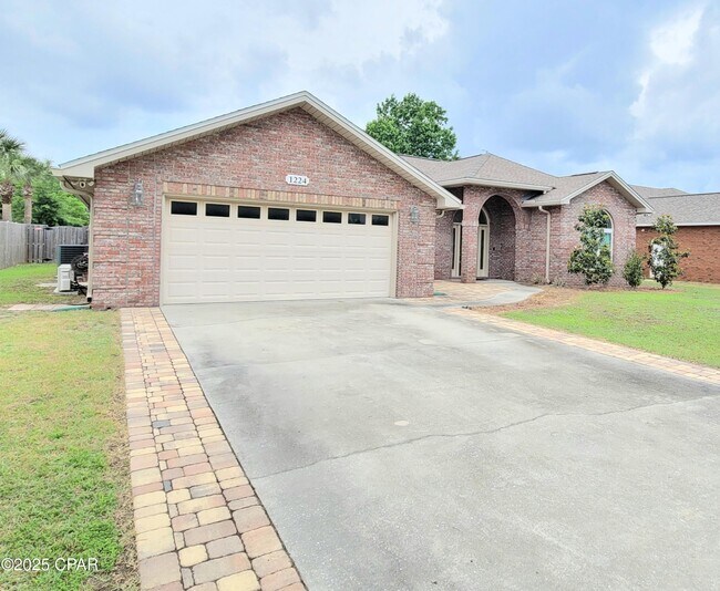 1224 Huntington Ridge Rd