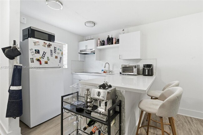 Photo - 716 Michigan Ave Unit 303
