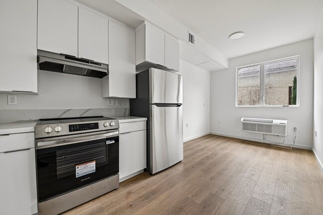 HVN on Amherst - 1 Bedroom & 1 Bath