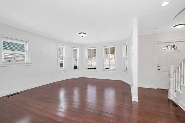 Photo - 12 Broadway St