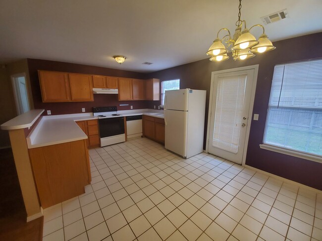 Photo - (3) Bed/(2) Bath NE Norman! Avail Early February!