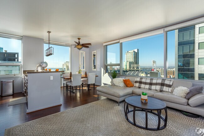 Building Photo - 321 Tenth Ave Rental
