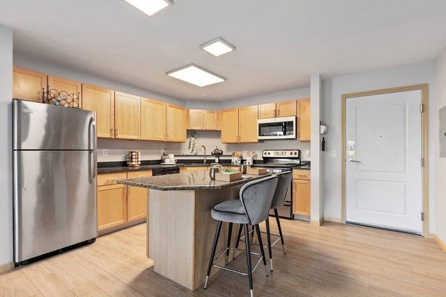 Photo - Arrive St Louis Park