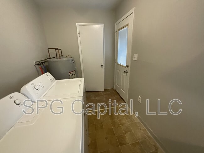 Photo - 138 E South St