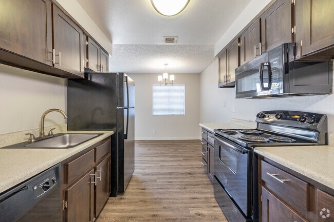 3BR, 2BA - 1,196SF - Kitchen