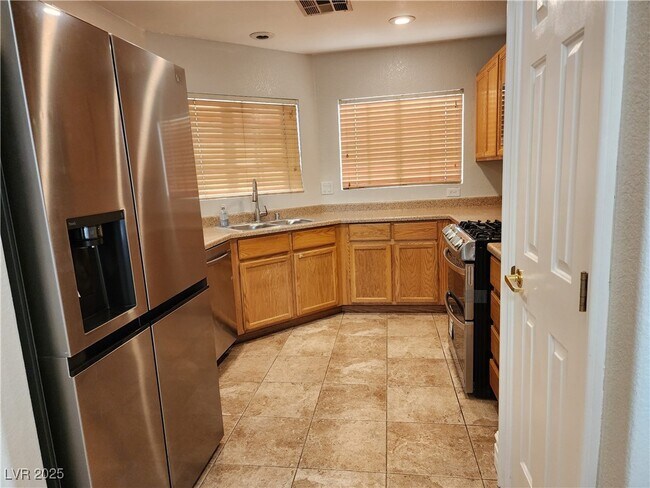 Photo - 5208 N Madison Stone St