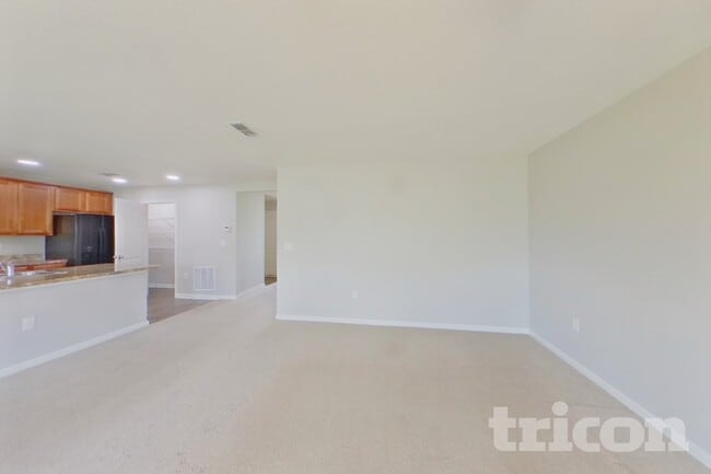 Photo - 2210 Pebble Point Dr