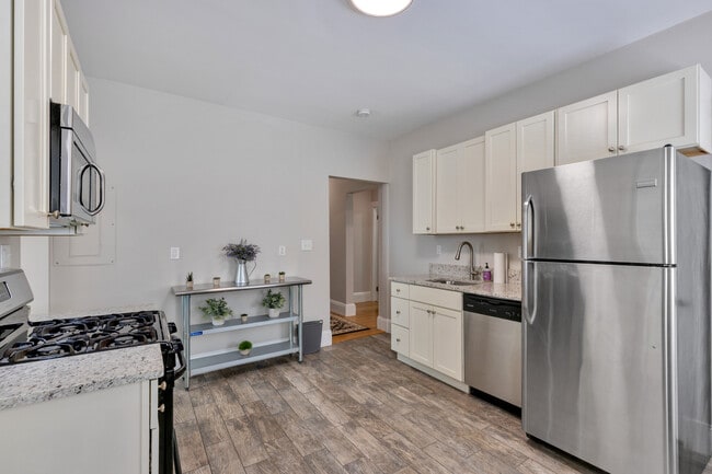 Photo - 24 Bentley St Unidad 1