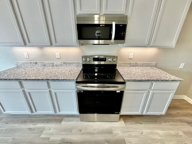 Photo - 3 bed 2 bath New Construction Home Available Now
