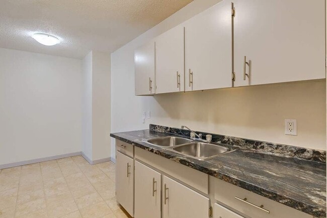 Columbian Apartments