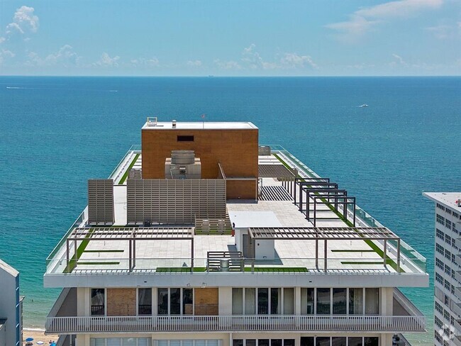 Building Photo - 4020 Galt Ocean Dr Unit 1006 Rental