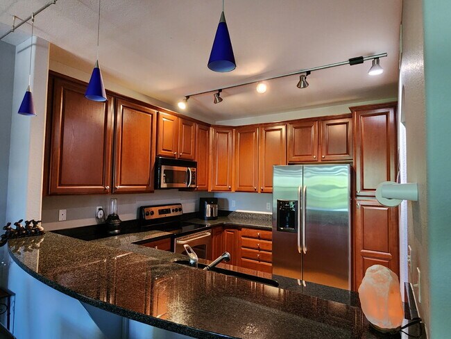 Beautiful Updated 2-Bedroom, 2 Full Bathroom Mid-Rise Condo Available ASAP!