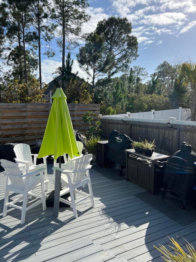 Photo - 590 Las Roblas Grande Dr