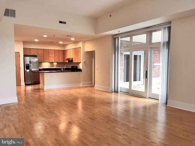 Photo - 35 Quarry St Unit 104