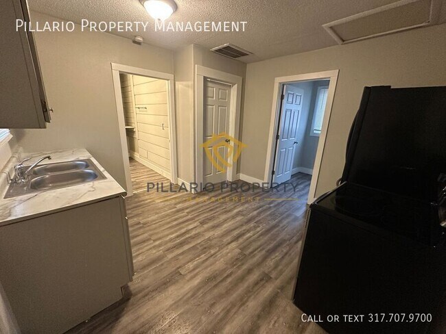 Photo - 2300 1/2 S A St.-