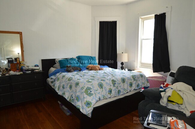 Photo - 30 Brackett St Unit 1