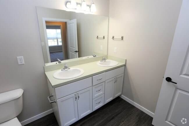 The Residences At Chagrin River Walk