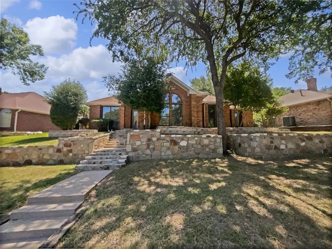 Building Photo - 3614 Queenswood Ln Rental