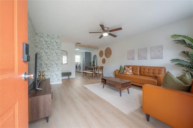 Photo - 6908 S MacDill Ave