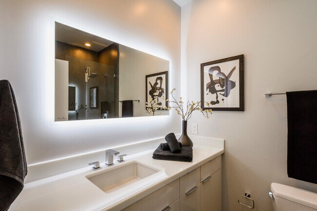 Photo - 668 N El Camino Real Unit 2