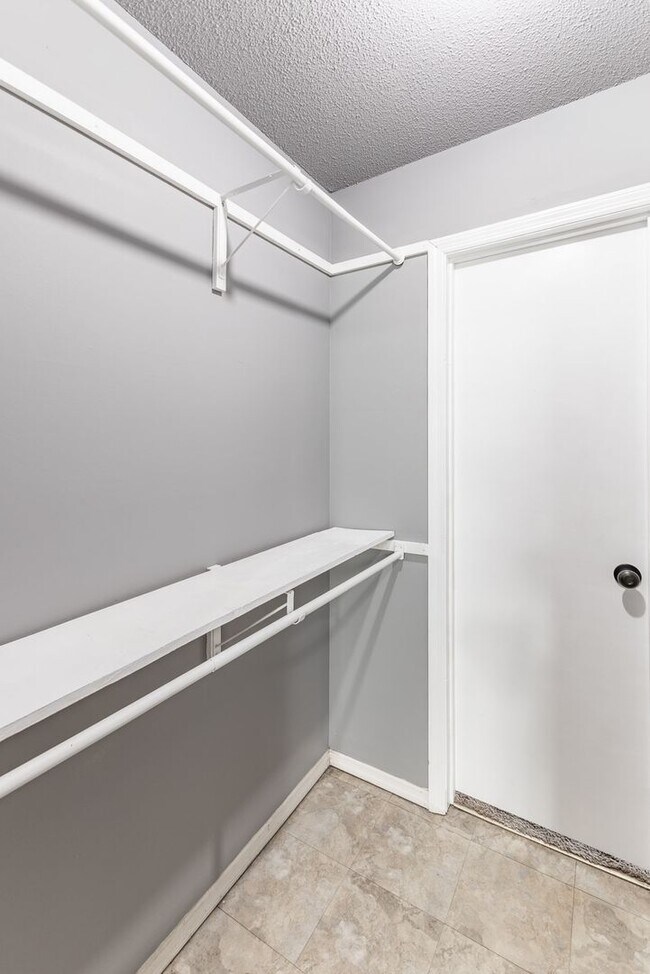 Greenbrier Apartments