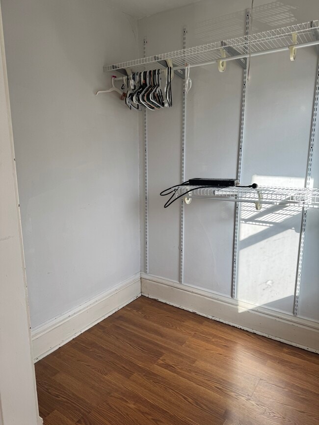 Photo - 10 E Nelson St