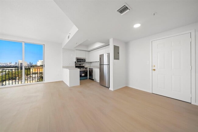 Photo - 3500 Coral Wy Unit 1114