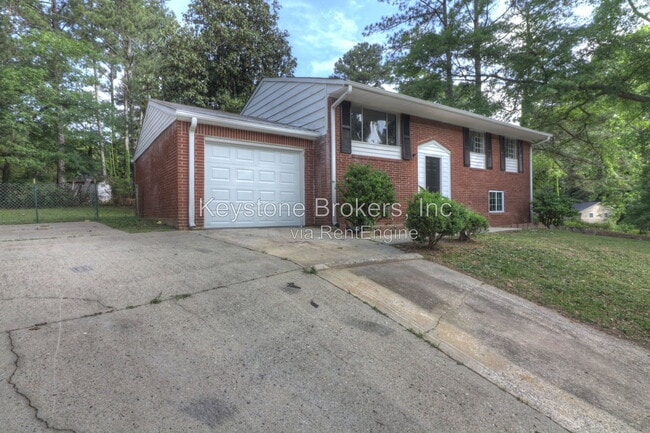 1387 Willow Dr