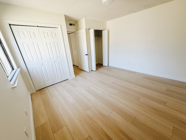 Photo - 105 Orgain Dr