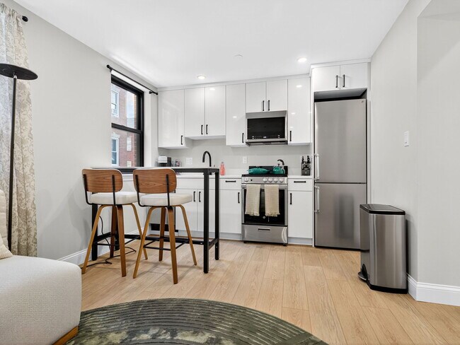 Photo - 174 Salem St