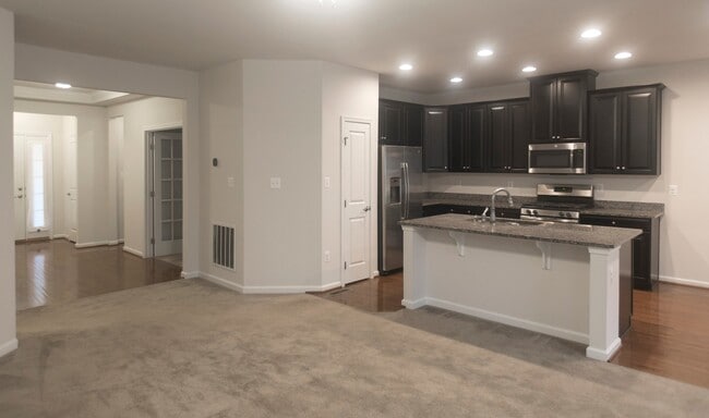 Photo - 771 Ravenwood Dr