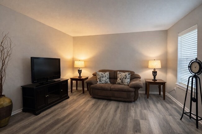 Photo - 1541 Moritz Dr Unit 107