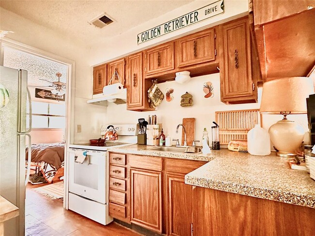 Photo - 2801 Hemphill Park Unit A301