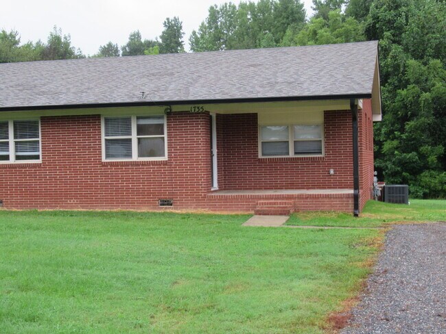 Photo - Newly Renovated Brick Duplexes in Lincolnt...