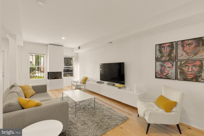Photo - 1608 5th St NW